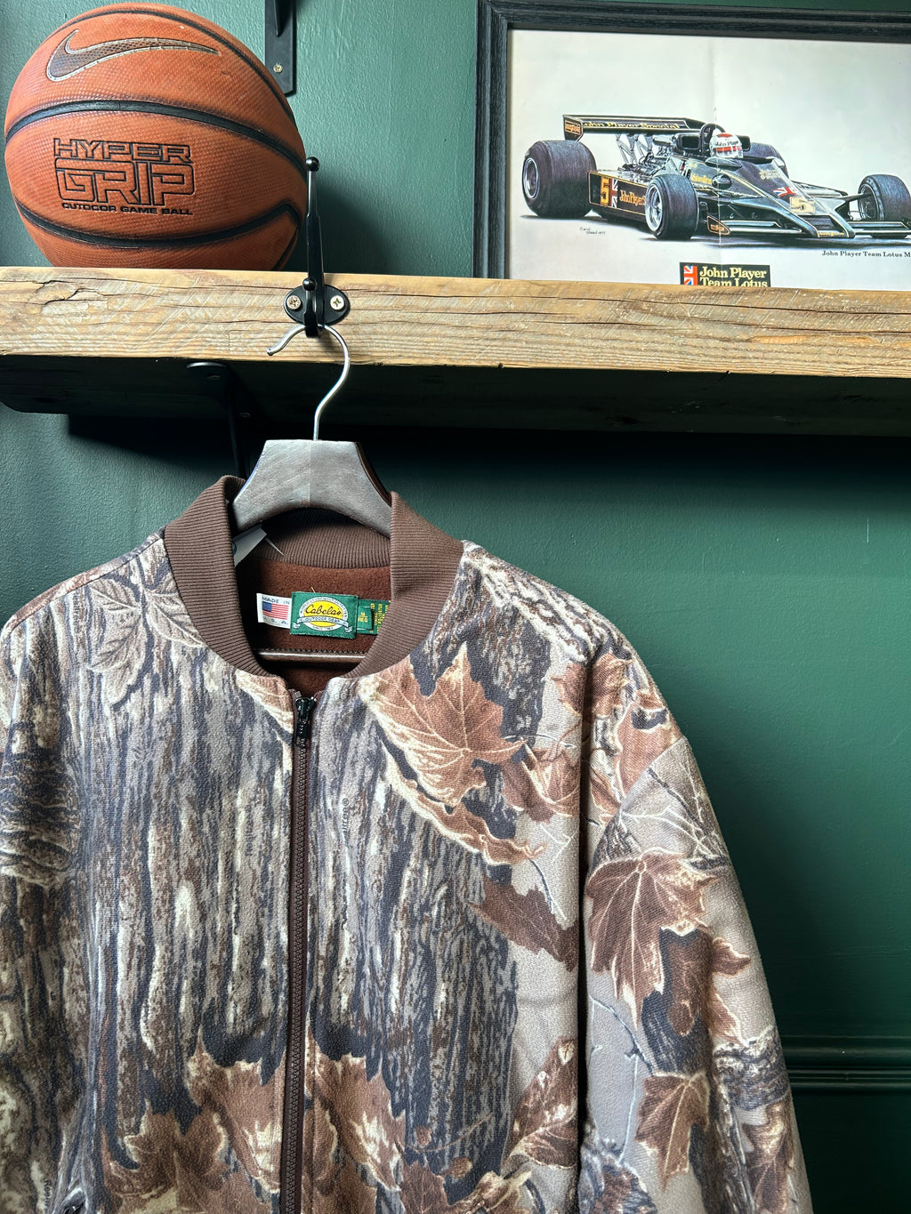 CABELAS REAL TREE BOMBER JACKET