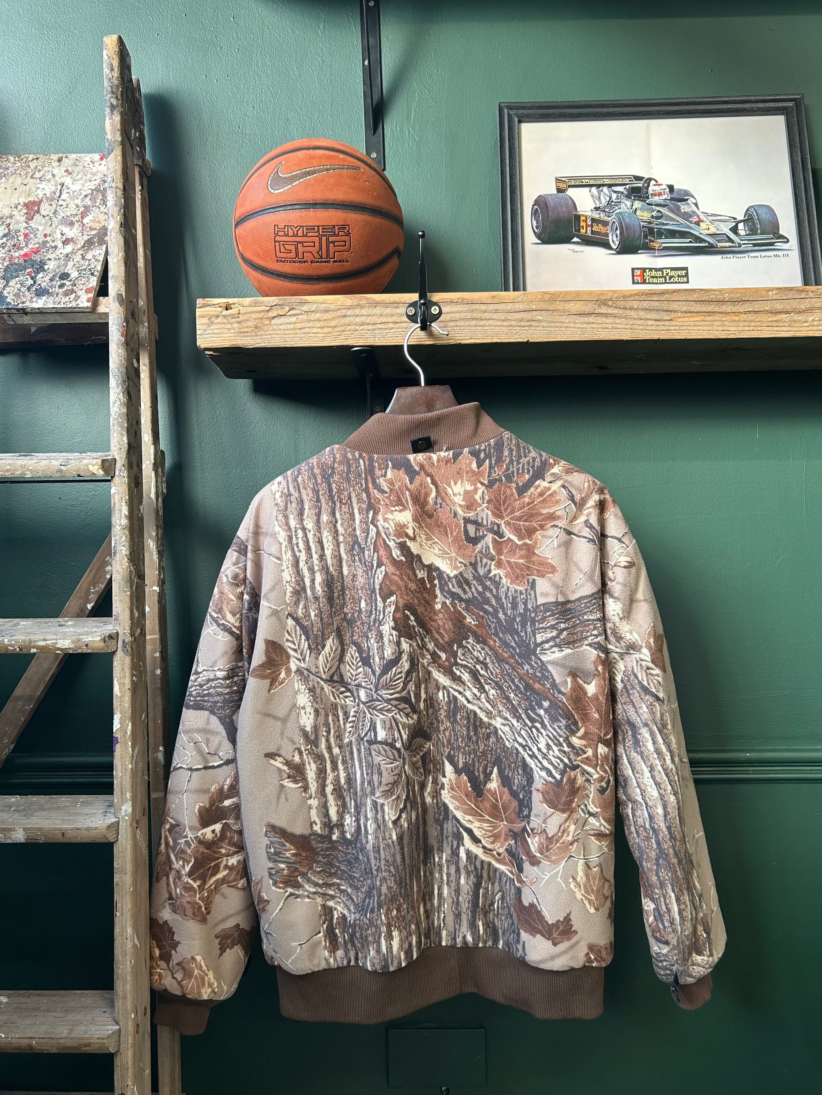 CABELAS REAL TREE BOMBER JACKET