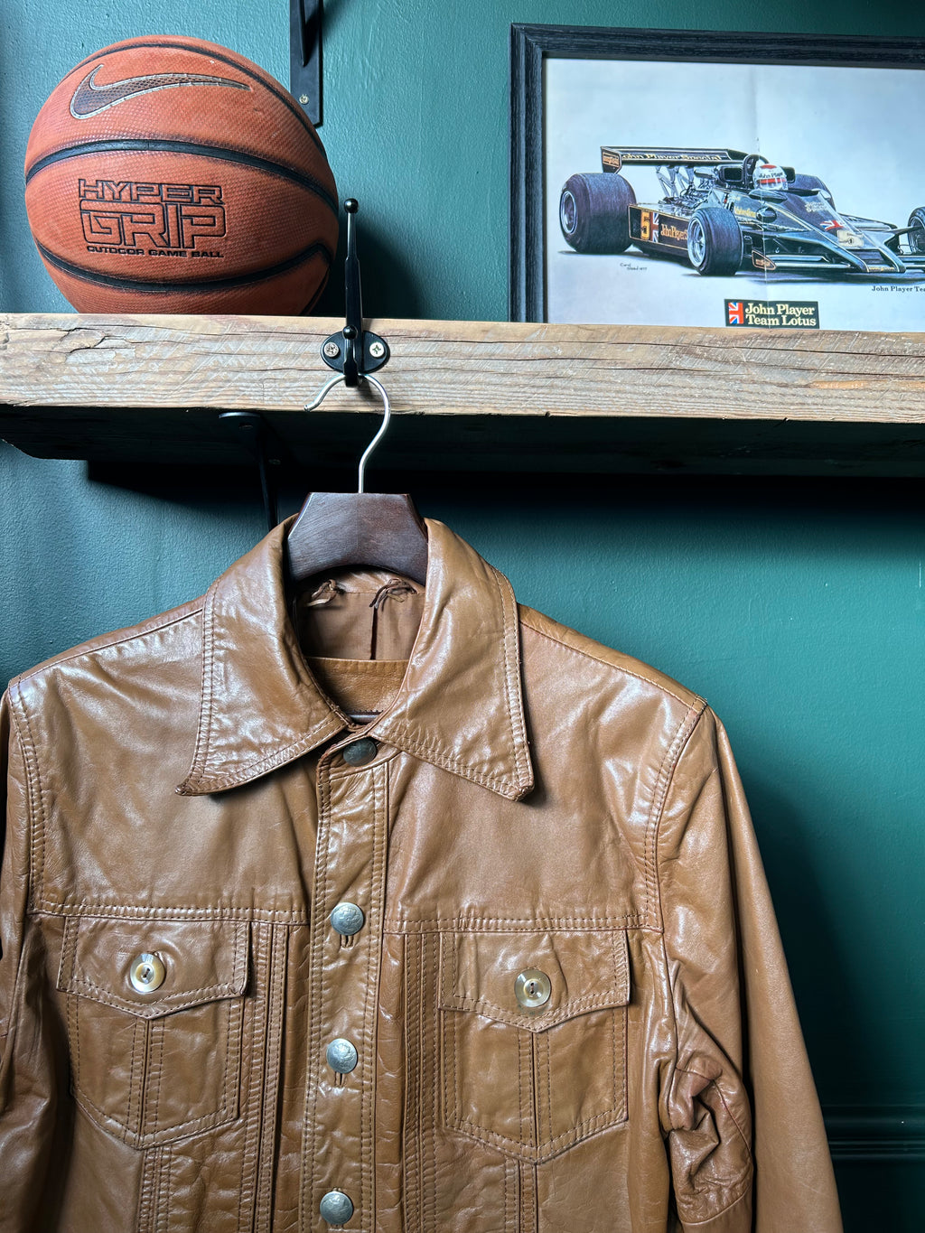 1970S TAN LEATHER JACKET