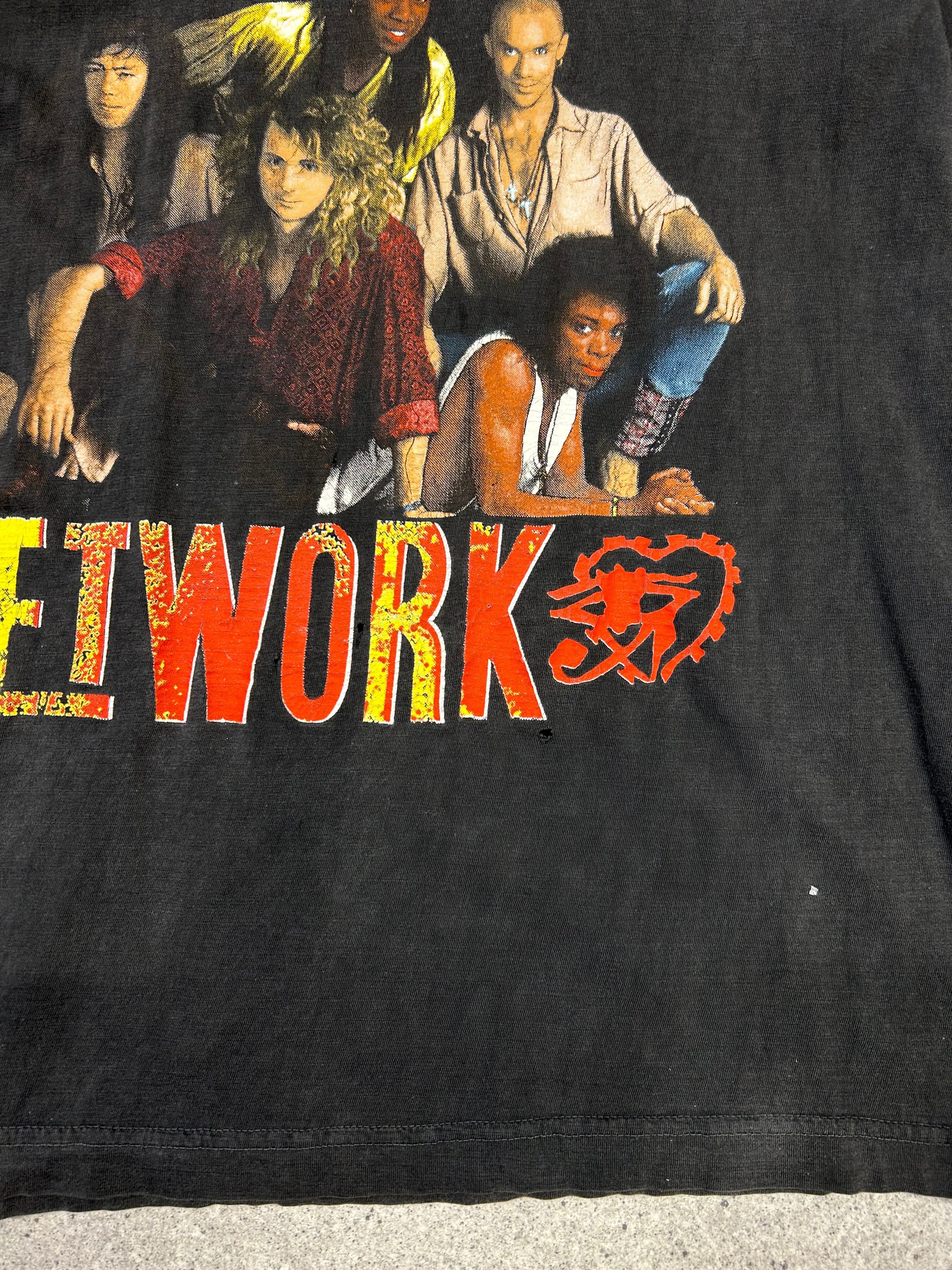 VINTAGE 1990'S BAND T SHIRT