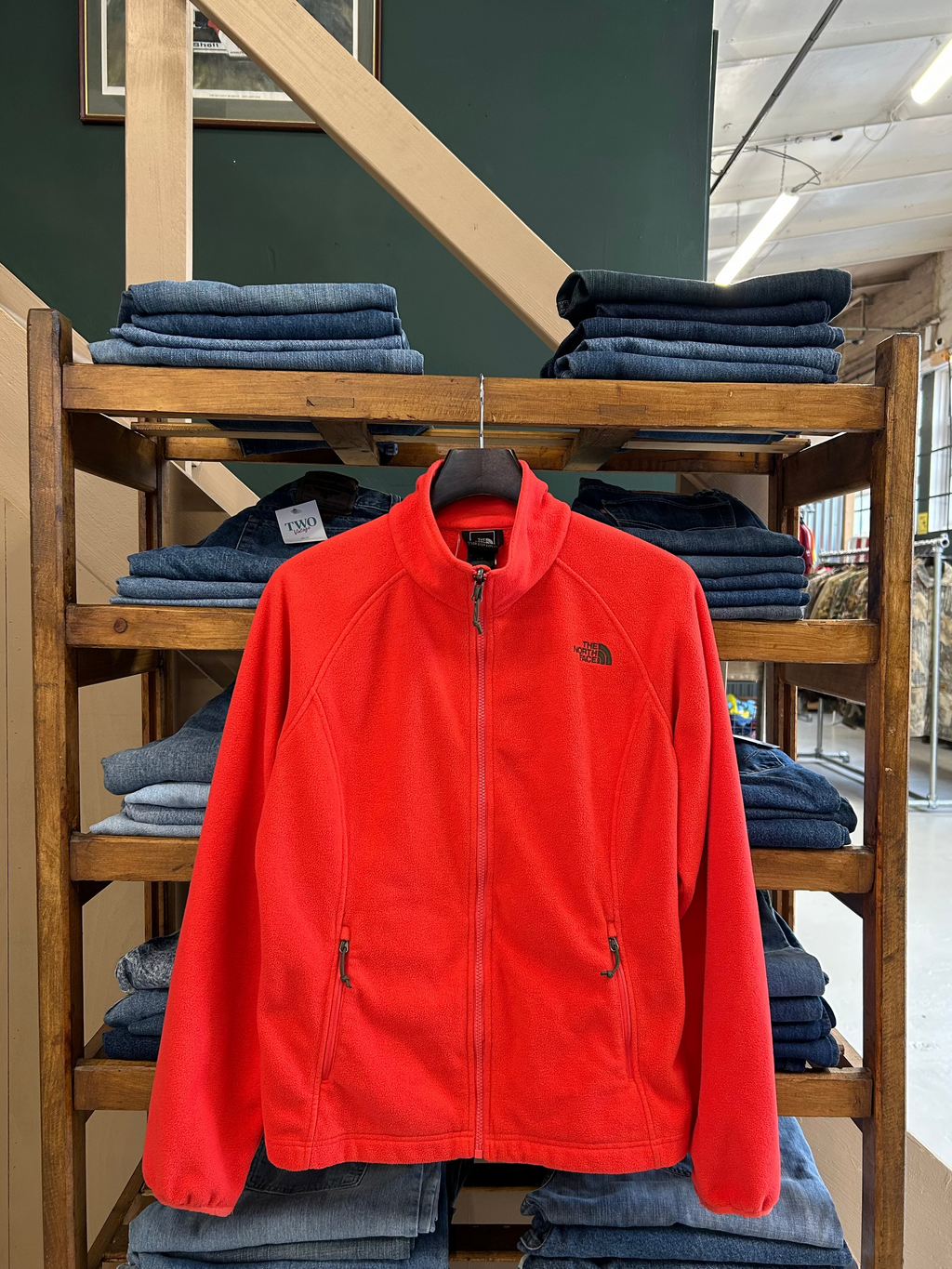 THE NORTHFACE ORANGE FLEECE