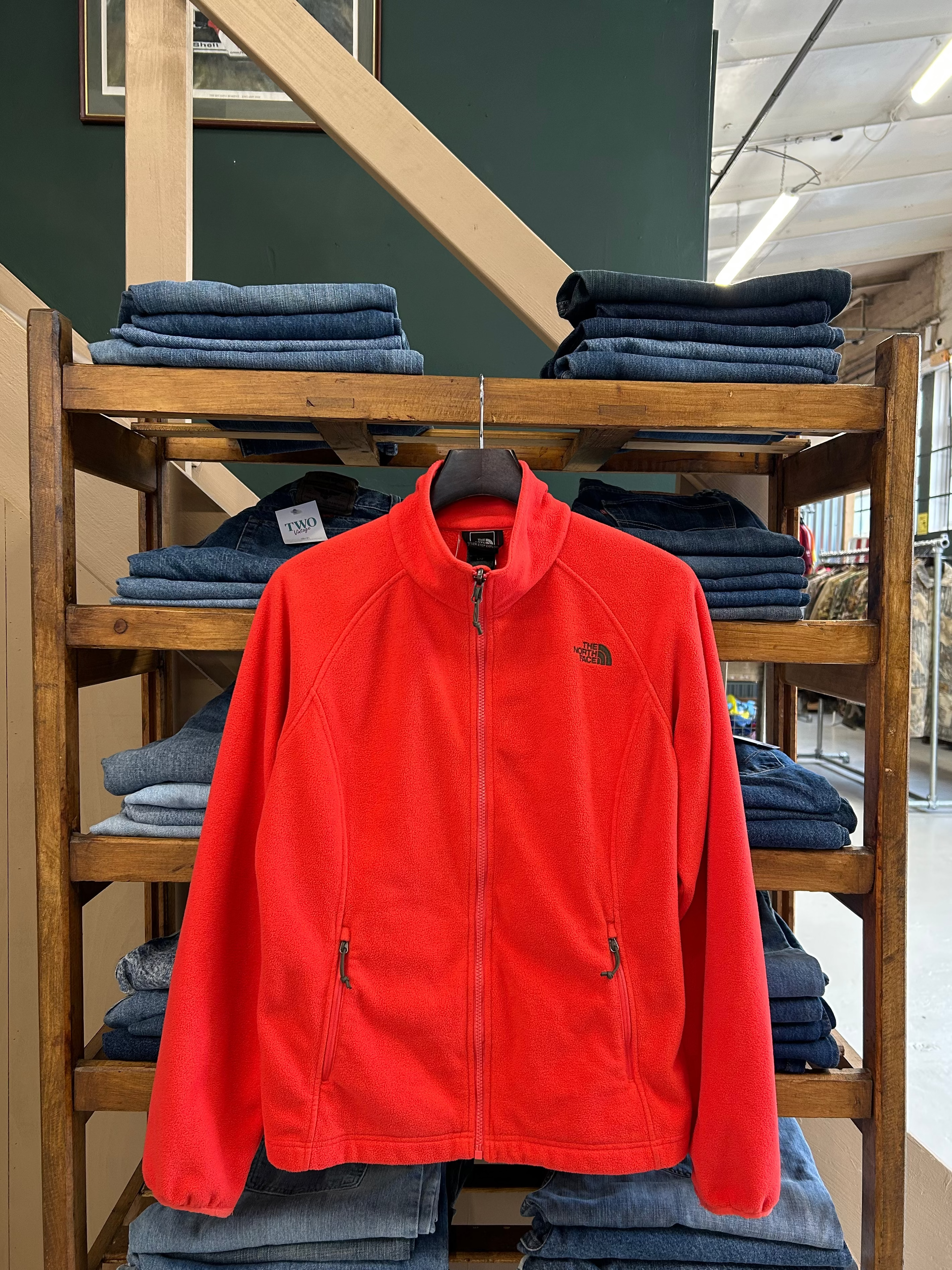 THE NORTHFACE ORANGE FLEECE